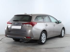 Toyota Auris  1.6 Valvematic 