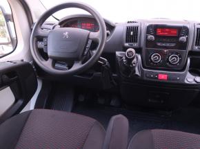 Peugeot Boxer  2.2 BlueHDi 