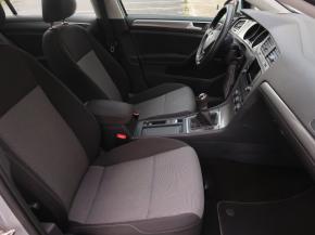 Volkswagen Golf  1.6 TDI 