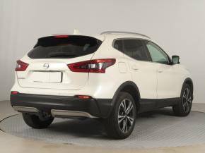 Nissan Qashqai  1.3 DIG-T N-Connecta 