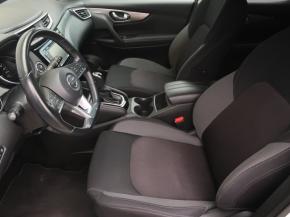 Nissan Qashqai  1.3 DIG-T N-Connecta 