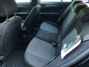 Opel Insignia  2.0 CDTI 