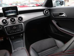 Mercedes-Benz CLA  220 CDI 