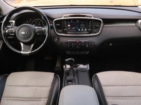 Kia Sorento  2.2 CRDi 