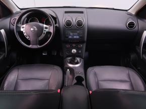 Nissan Qashqai  1.6 