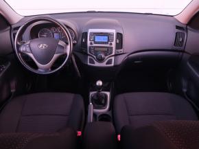 Hyundai i30  1.4 CVVT 