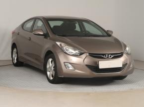 Hyundai Elantra  1.6 