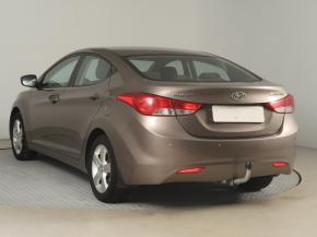 Hyundai Elantra  1.6 