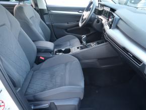 Volkswagen Golf  1.5 TSI Life 