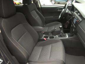 Toyota Auris  1.6 Valvematic 