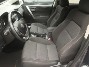 Toyota Auris  1.6 Valvematic 