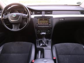 Škoda Superb  2.0 TDI Elegance 