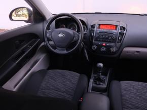 Kia Ceed  1.4 CVVT 