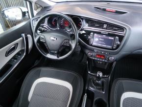 Kia Ceed  1.6 GDI 