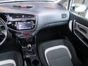 Kia Ceed  1.6 GDI 