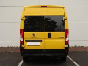 Peugeot Boxer  2.0 BlueHDi 