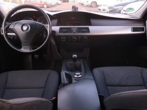 BMW 5  520i 