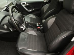 Peugeot 2008  1.6 BlueHDi 