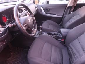 Kia Ceed  1.6 i 