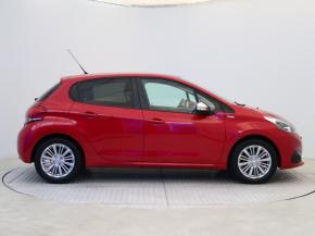 Peugeot 208  1.2 PureTech 