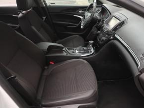 Opel Insignia  2.0 CDTI 