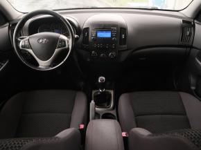 Hyundai i30  1.4 CVVT 