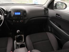 Hyundai i30  1.4 CVVT 