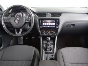 Škoda Octavia  1.5 TSI 