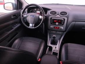 Ford Focus  1.6 16V 