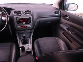 Ford Focus  1.6 16V 