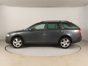 Škoda Octavia  Scout 2.0 TDI . 