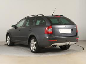 Škoda Octavia  Scout 2.0 TDI . 