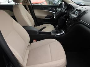 Opel Insignia  2.0 CDTI 