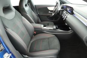 Mercedes-Benz CLA  200 AMG Paket 