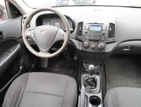 Hyundai i30  1.4 CVVT 