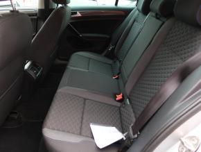 Volkswagen Golf  1.6 TDI 