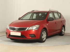 Kia Ceed  1.4 CVVT 