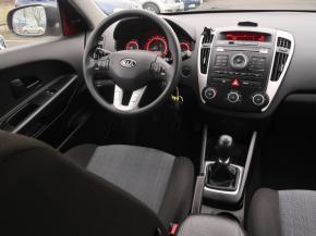 Kia Ceed  1.4 CVVT 