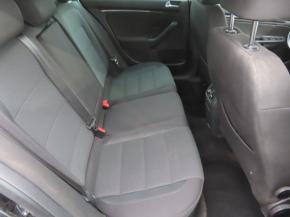 Volkswagen Golf  1.6 TDI 