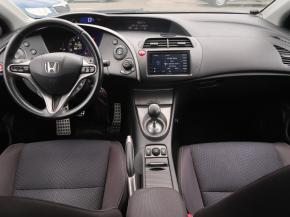 Honda Civic  1.8 i 