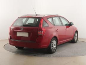 Kia Ceed  1.4 CVVT 