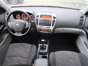 Kia Ceed  1.4 CVVT 