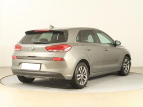 Hyundai i30  1.4 T-GDI 