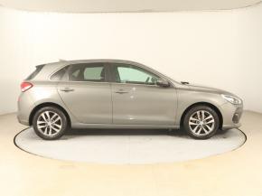 Hyundai i30  1.4 T-GDI 