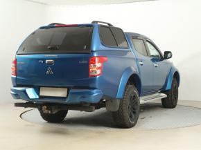 Mitsubishi L200  2.4 DI-D 