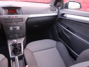 Opel Astra  1.9 CDTI 