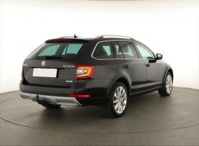 Škoda Octavia  Scout 2.0 TDI . 