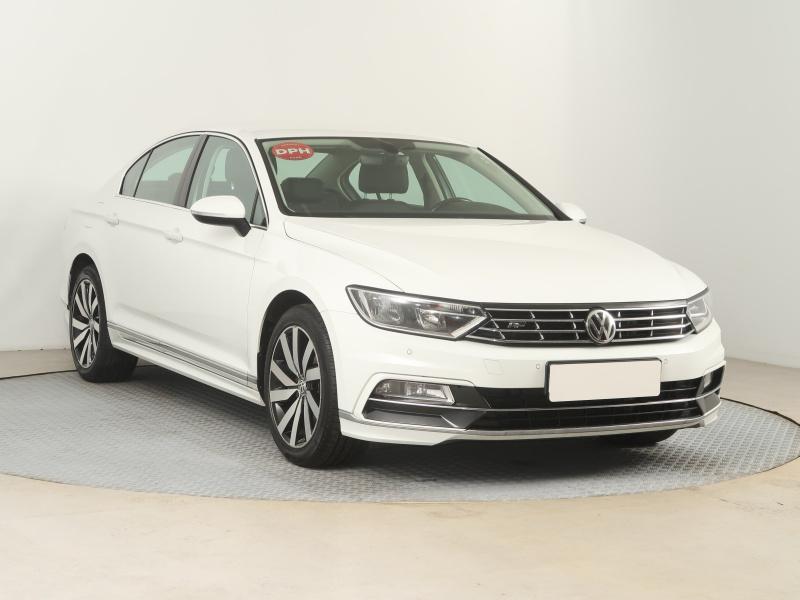 Volkswagen Passat  2.0 TDI R-Line