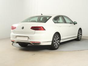 Volkswagen Passat  2.0 TDI R-Line 