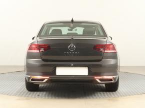 Volkswagen Passat  1.5 TSI Elegance 